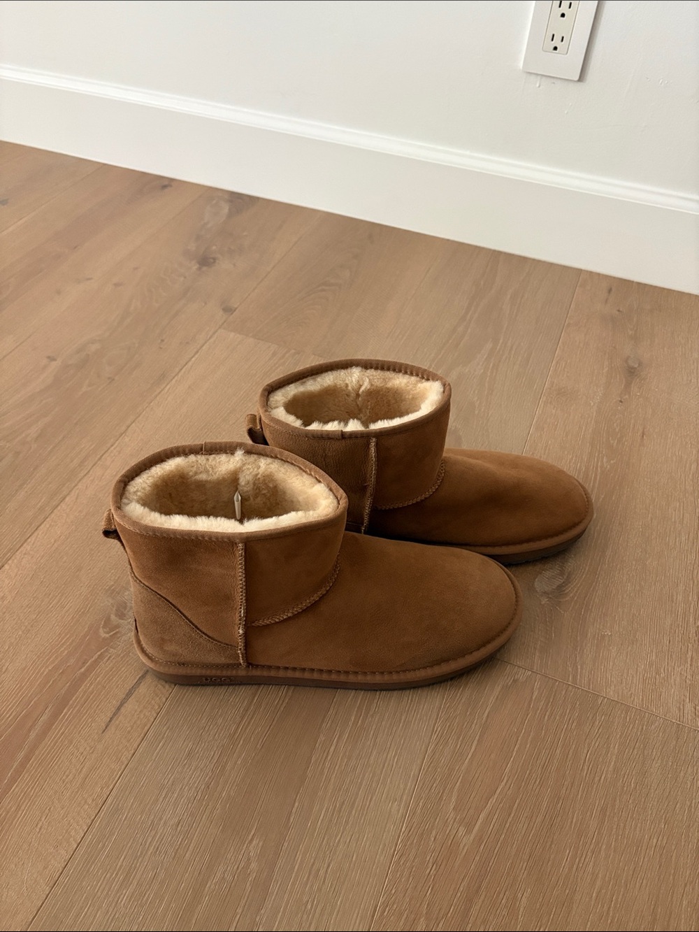 UGG men’s Chestnut Sheepskin-Lined Short Boots